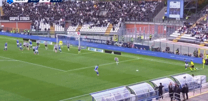 被出示黄牌 被出示黄牌