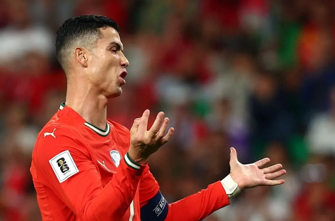 alt, 场小组赛都, 费尔南德斯